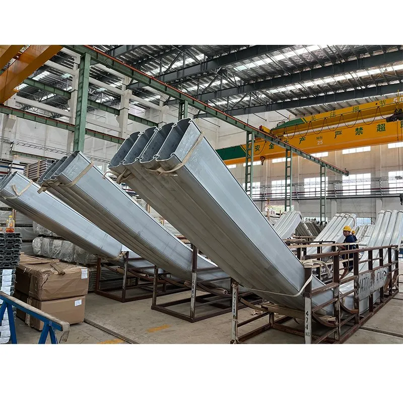 Profilo in alluminio 6063 T5 fresato/verniciato a polvere personalizzato per finestre e porte